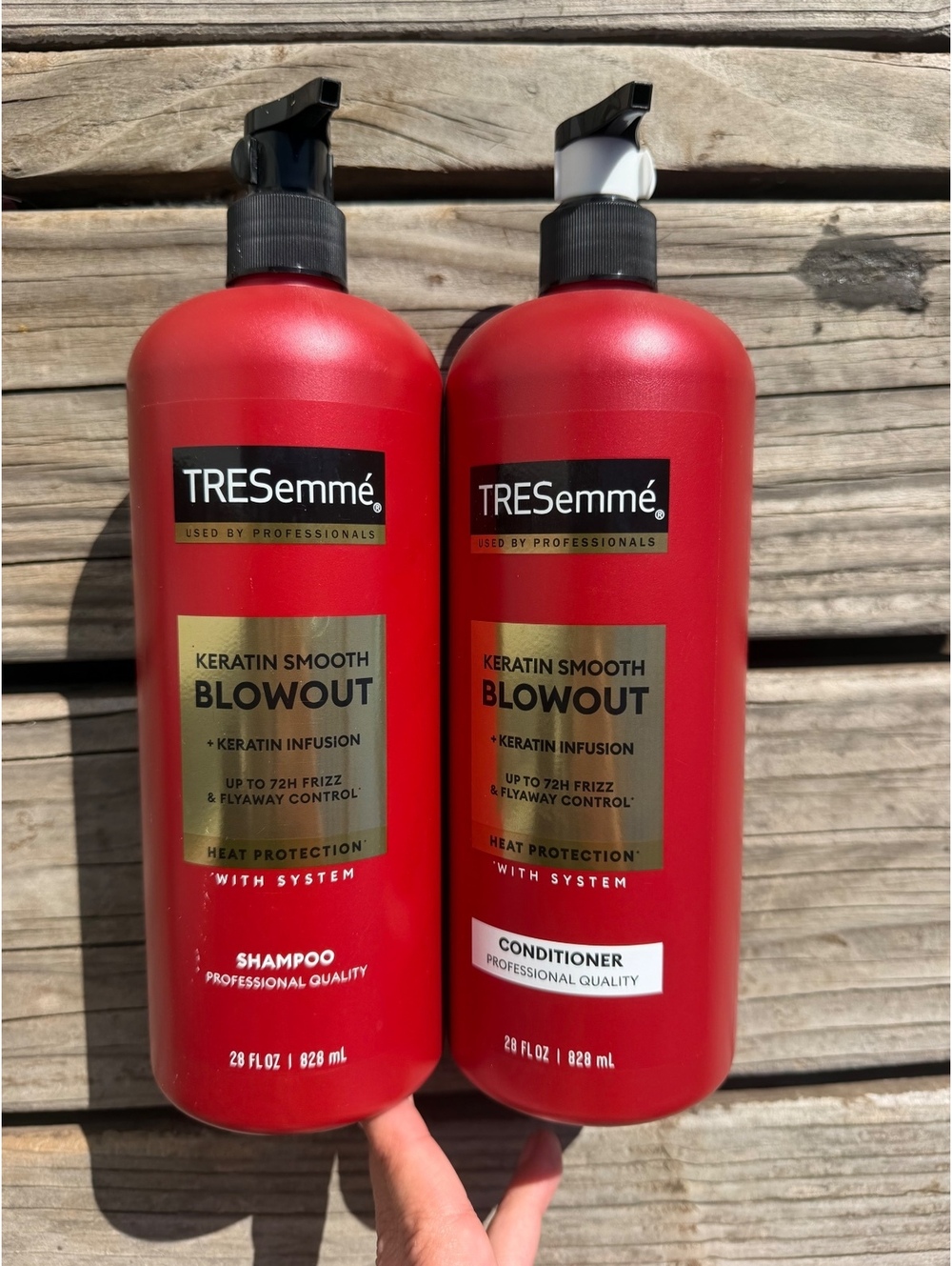 TRESemmé Keratin Smooth Blowout Shampoo and Conditioner Set 28 fl oz Each
